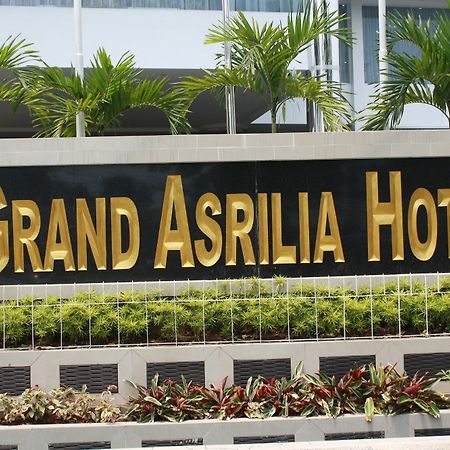בנדונג Grand Asrilia Hotel מראה חיצוני תמונה