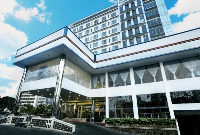 בנדונג Grand Asrilia Hotel מראה חיצוני תמונה
